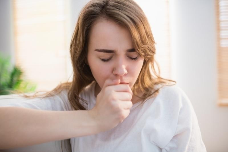 Managing Dry Cough: Natural and Medicinal Treatments