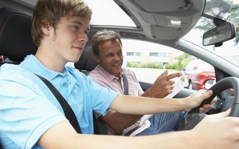 What to Expect at a CDL Driving School: Course Overview and Insights
